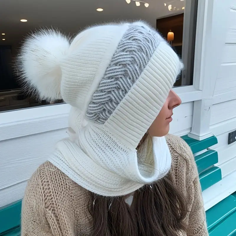 Bonnet femme hiver chaud noir avec pompon – Chapeau tricoté doublé polaire élégant