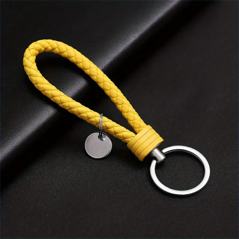 Porte-clés homme en cuir tressé – Breloque élégante et résistante pour clés de voiture