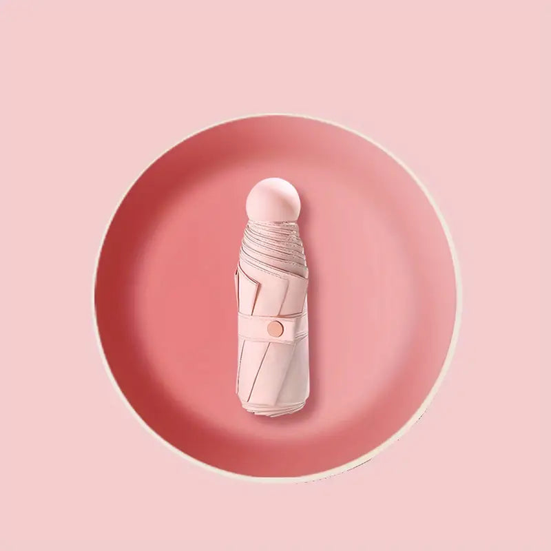 Parapluie pliable jaune avec étui  Compact, léger et 100 % imperméable