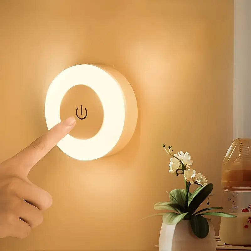 Veilleuse LED Murale Ronde avec Capteur Tactile – Éclairage de Nuit Portable et Économique pour Chambre, Couloir et Bébé