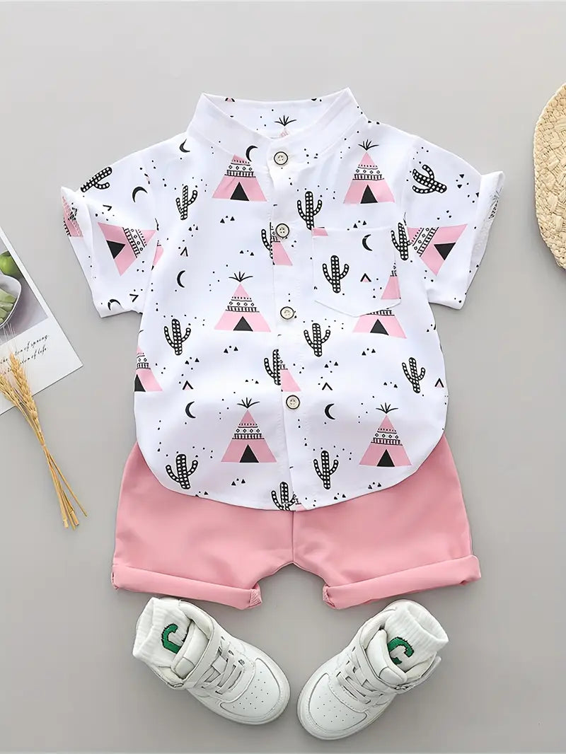 Chemise garçon à motifs cactus et tipis avec short rose – tenue estivale chic et confortable