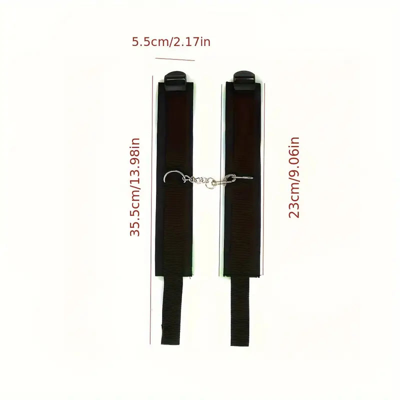 Menottes Douces en Peluche avec Chaîne Métallique – Accessoire Réglable pour Jeux de Couple et Soirées Sensuelles