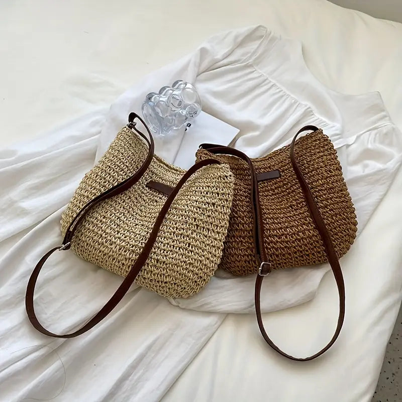 Sac bandoulière femme en paille tressée – Sac d’été bohème chic avec anse en cuir