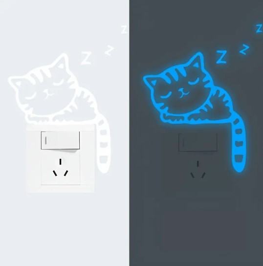 "Sticker mural chat lumineux phosphorescent – Autocollant mignon pour interrupteur ou chambre d’enfant