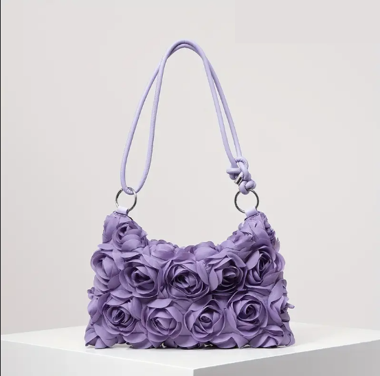 Sac besace noir femme design 3D à fleurs – Élégant, tendance et idéal pour vos soirées
