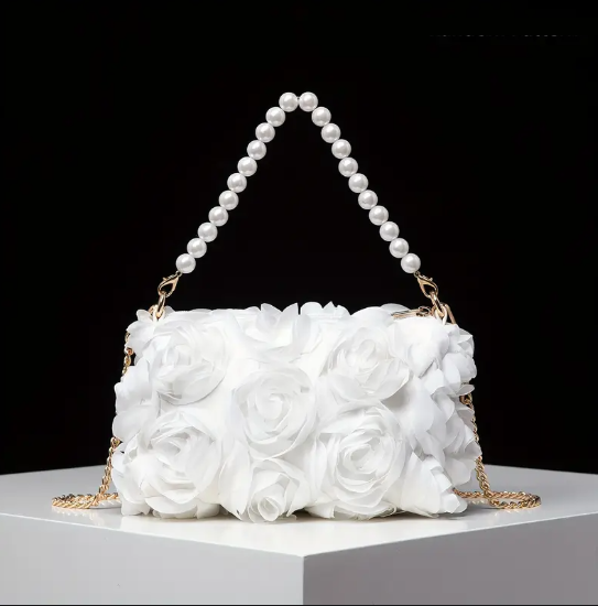 Sac besace noir femme design 3D à fleurs – Élégant, tendance et idéal pour vos soirées