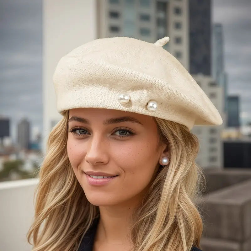 Béret femme noir en laine avec perles élégantes – Accessoire chic et intemporel