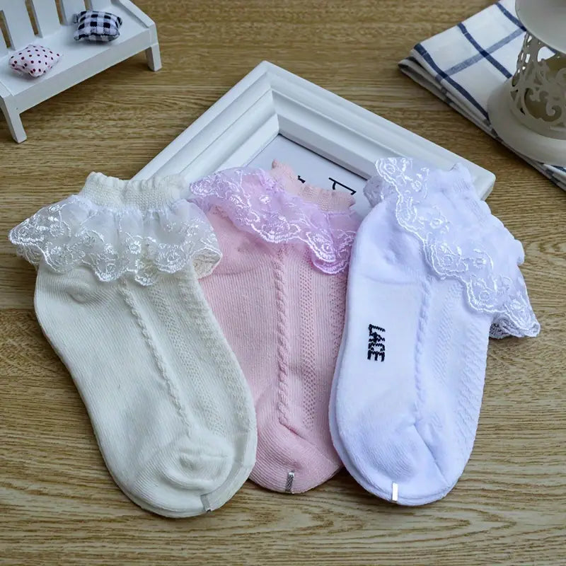 Chaussettes bébé dentelle – Bas doux et élégants pour filles, confortables au quotidien