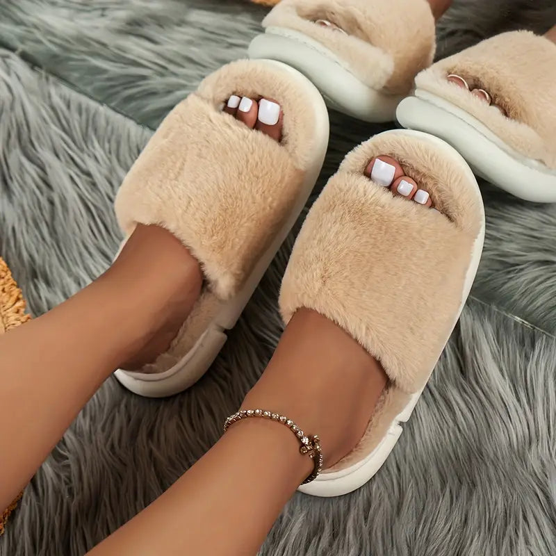 Chaussons Hiver Femme en Fausse Fourrure – Mules Douillettes Ouvertes et Semelle Épaisse Antidérapante