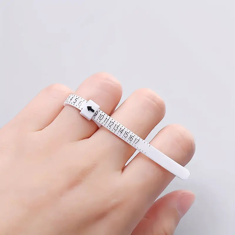 Baguier Plastique Réglable – Outil de Mesure de Doigt pour Choisir la Taille de Bague Parfaite