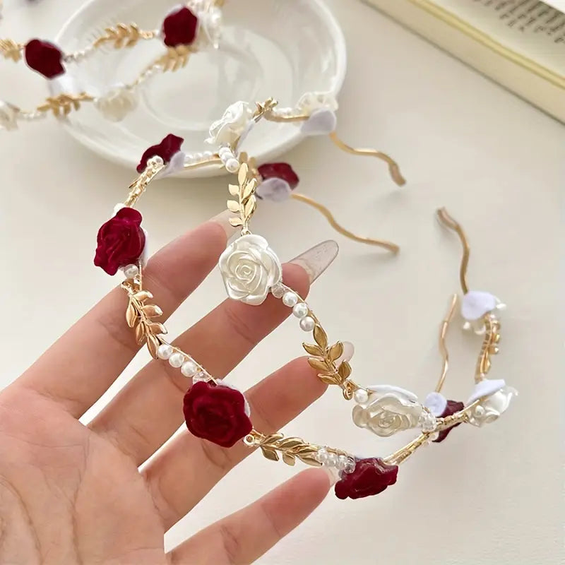 Couronne de mariage fleurie femme – Accessoire cheveux perles et roses rouges élégant