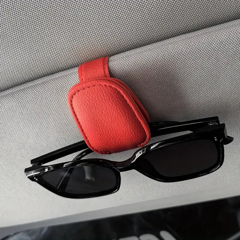 Clip support lunettes voiture cuir – Accessoire intérieur élégant et pratique pour pare-soleil