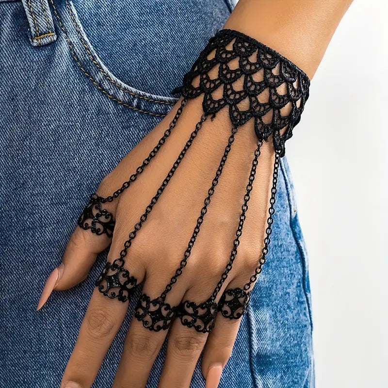 Bracelet gothique dentelle noire avec chaînes – Accessoire de costume élégant et mystérieux pour femme
