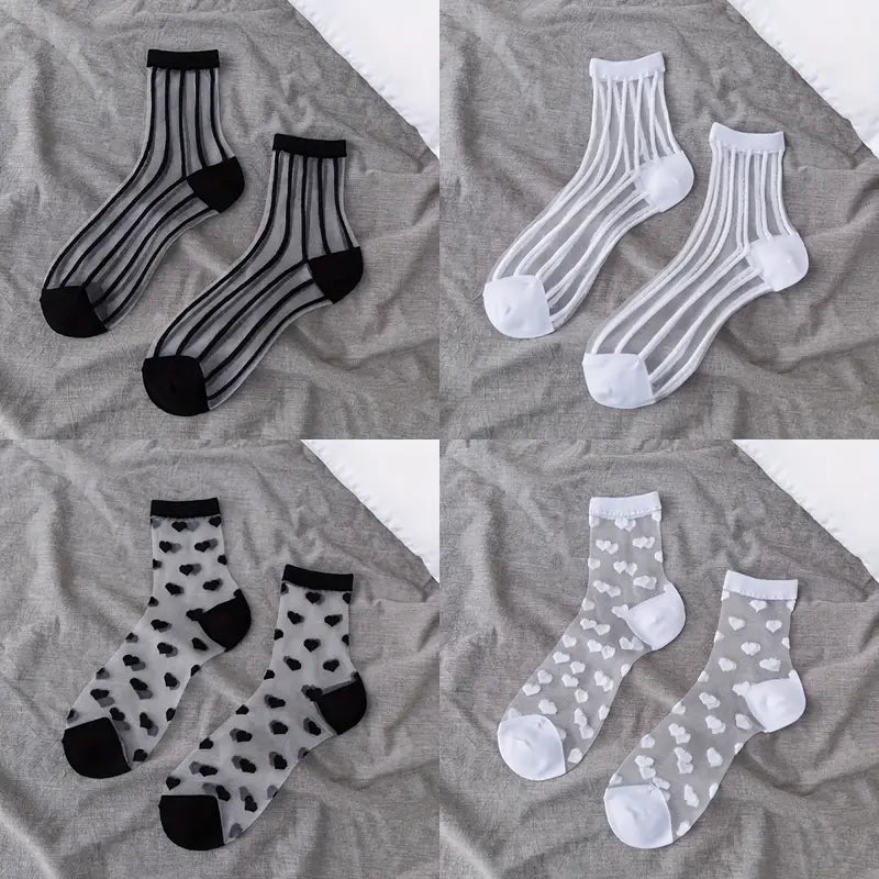 Lot de 4 Paires de Chaussettes Transparentes Motifs Cœurs et Rayures – Élégantes & Respirantes pour Femme
