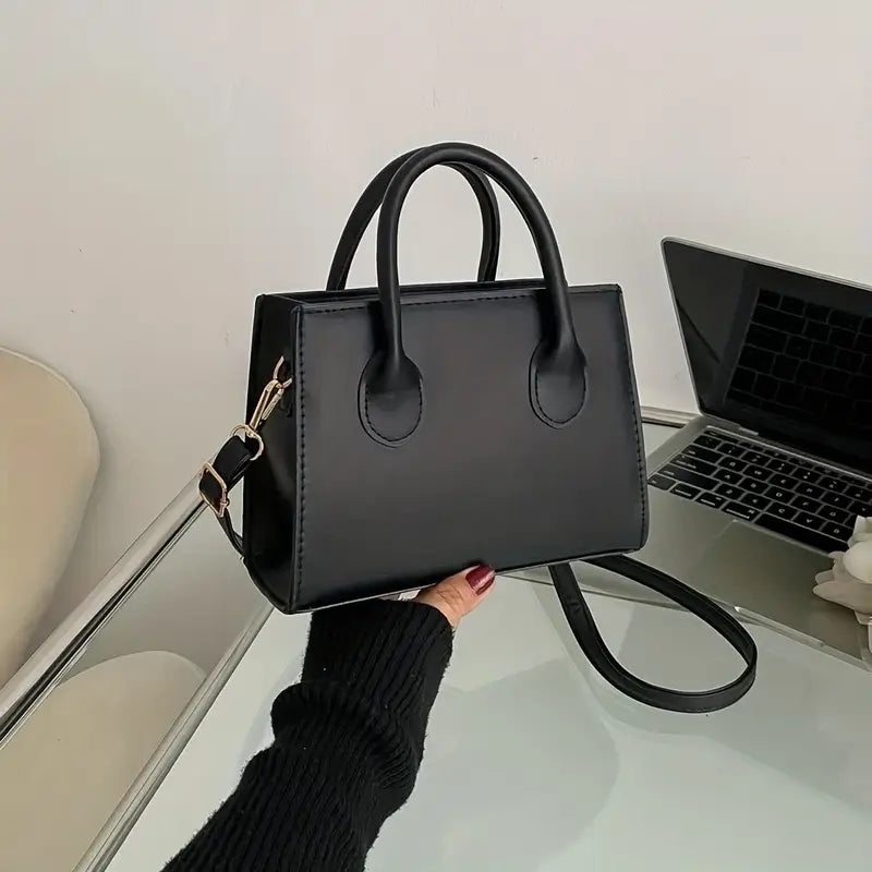 Sac Porté Épaule Femme Noir Minimaliste avec Bandoulière Réglable – Élégant et Moderne