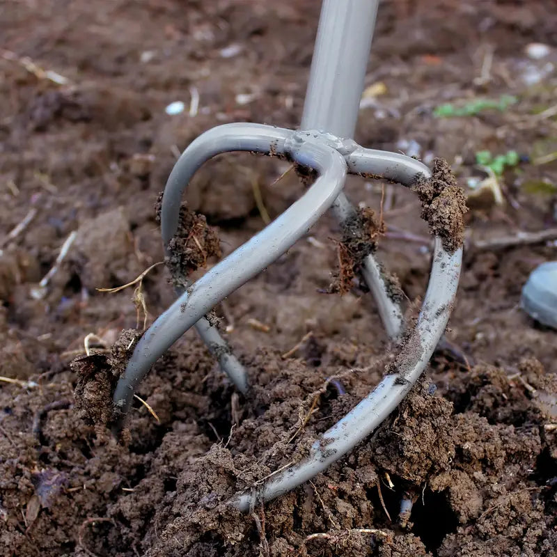 Cultivateur Manuel à Main en Acier – Outil de Jardinage Ergonomique pour Ameublir et Aérer le Sol