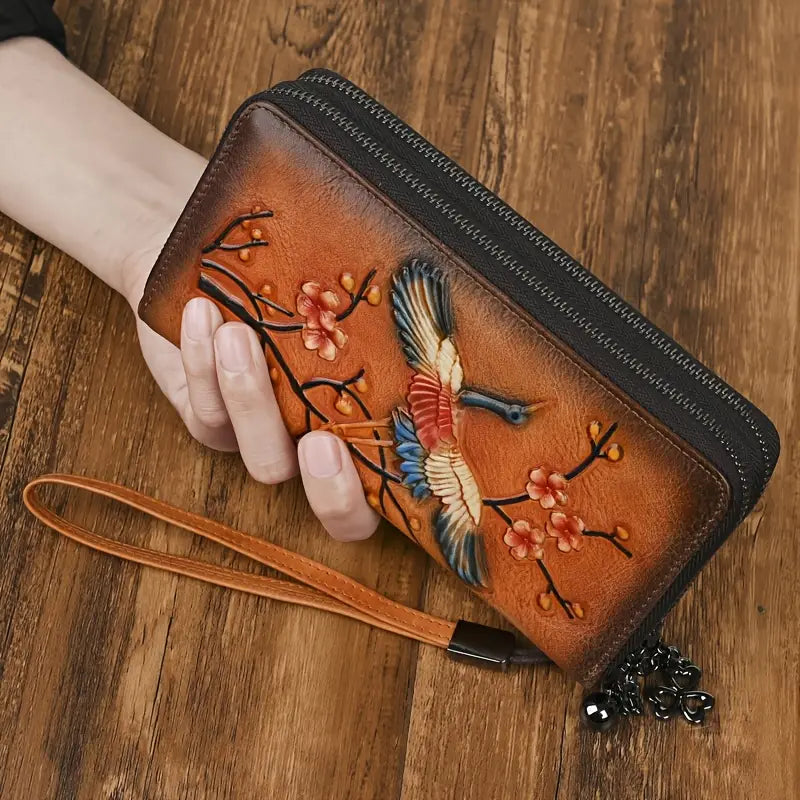 Portefeuille femme en cuir gravé – Design artistique avec motif grue et fleurs