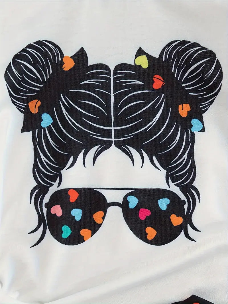 Chemise fille blanche à manches volantées avec jupe noire à cœurs colorés – tenue élégante et tendance