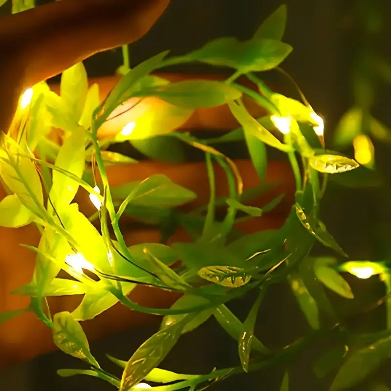 Guirlande LED Feuillage Suspendu – Ruban Lumineux Décoratif pour Plantes, Mur ou Balcon