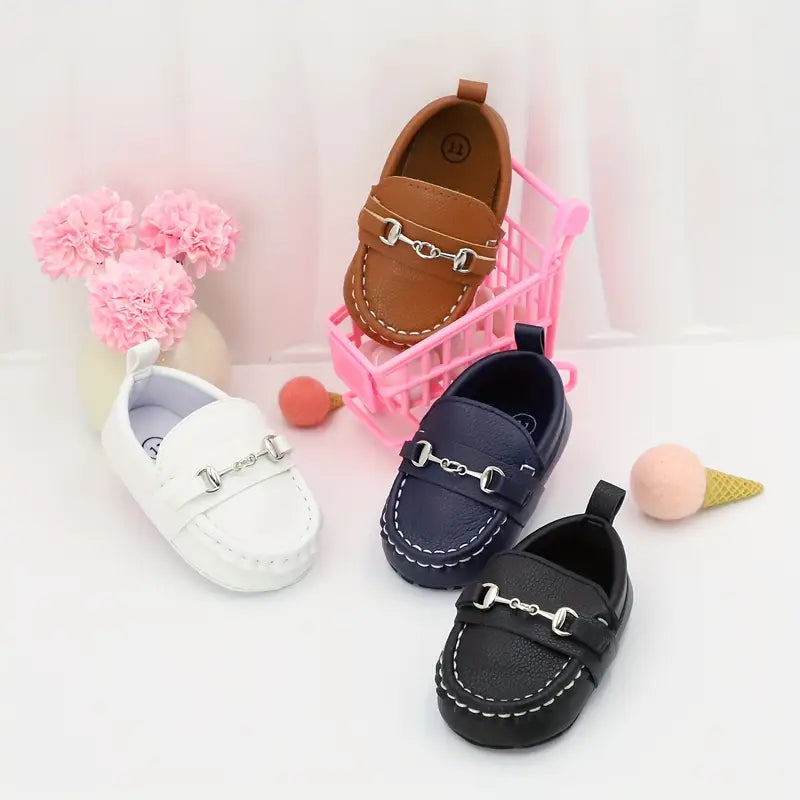 Mocassins fille élégants en simili cuir – Chaussures sans lacets confortables avec détail métallique