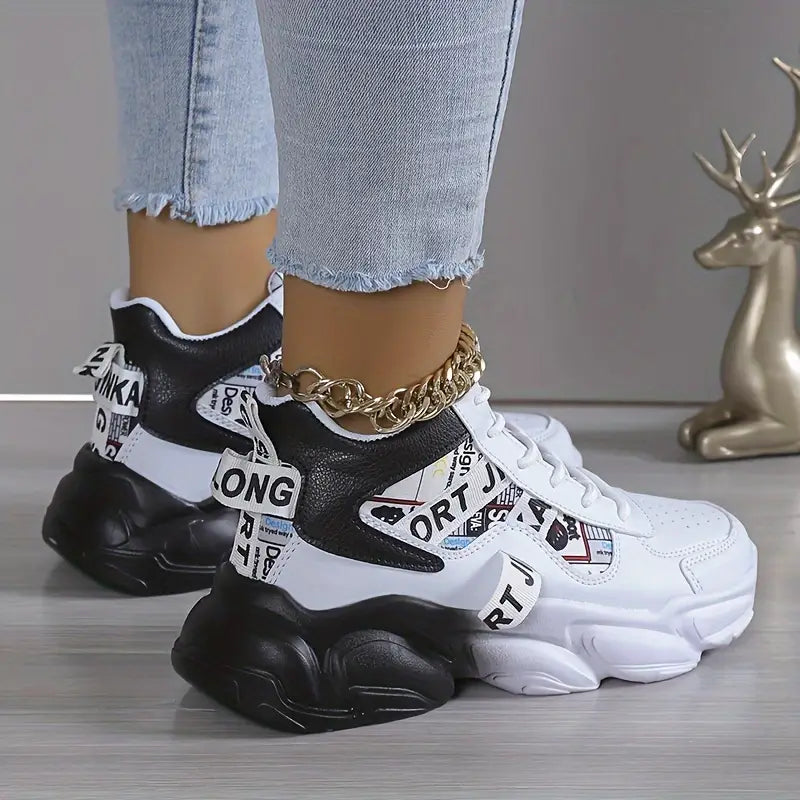 Baskets montantes femme noires et rouges – Chaussures de sport tendance confortables pour streetwear et fitness