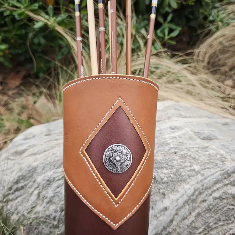 Carquois en cuir artisanal pour archerie – Étui de flèches robuste et élégant