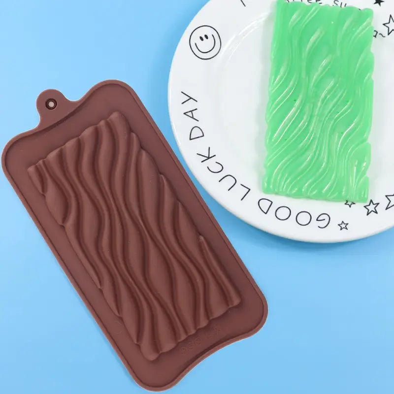 Moule en Silicone Effet Vagues pour Barres d’Alimentation – Chocolat, Céréales et Snacks Maison