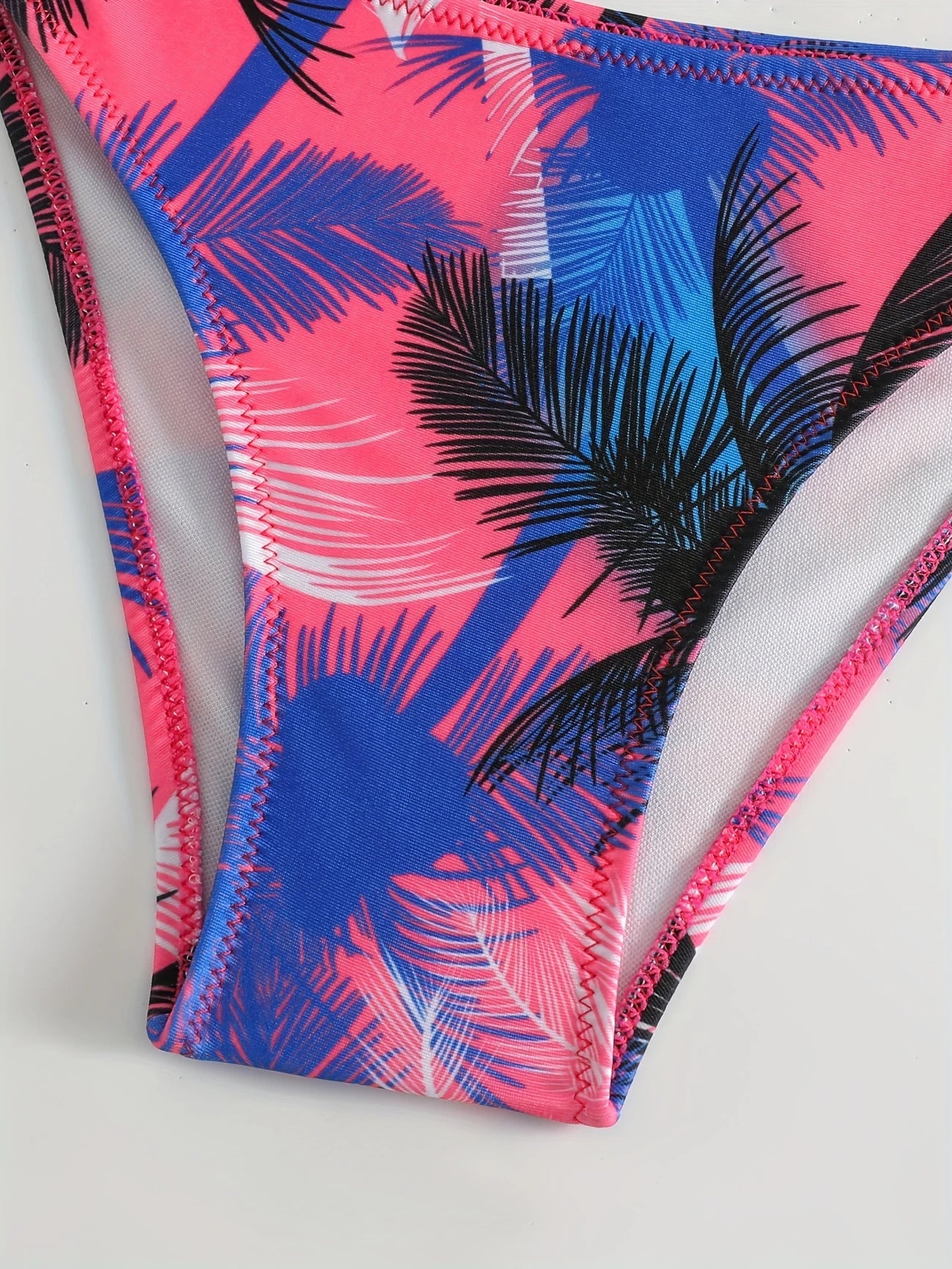 Bas de Bikini Femme Tropical – Taille Basse Imprimé Feuilles, Look Estival et Coloré