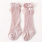 Chaussettes hautes bébé fille – Bas dentelle blanc avec nœud élégant, confortables et respirants pour toutes occasions