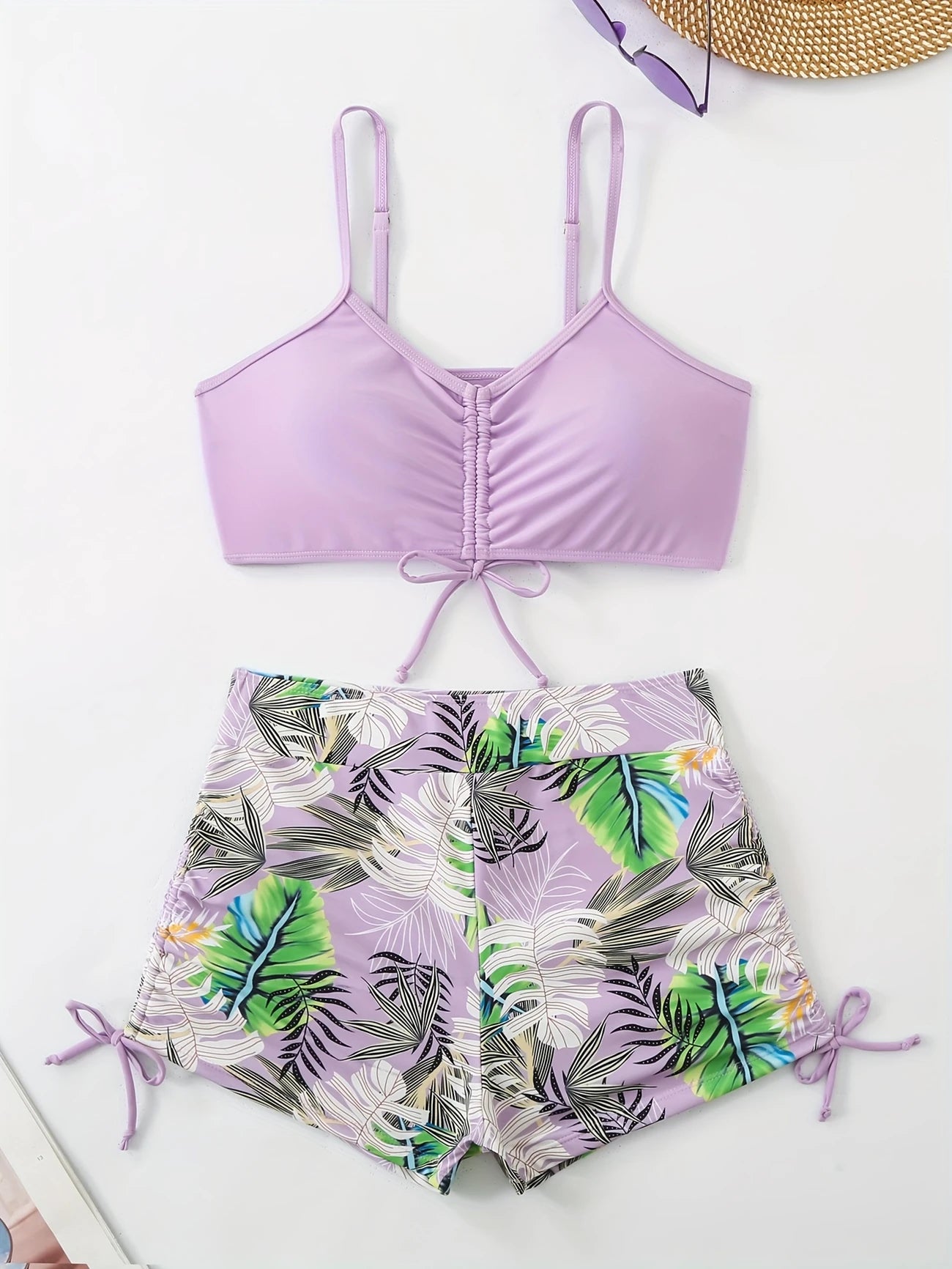 Ensemble de Plage Femme 2 Pièces – Haut Froncé et Short Imprimé Tropical