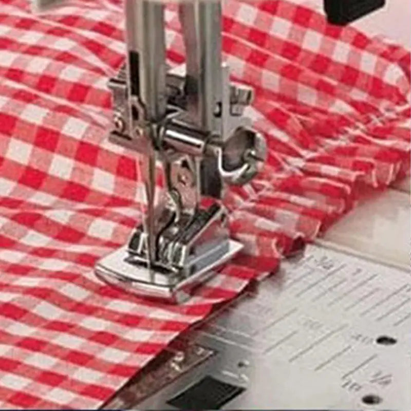 Pied Presseur Universel pour Machine à Coudre – Accessoire de Couture pour Fronces, Ourlets et Tissus Délicats