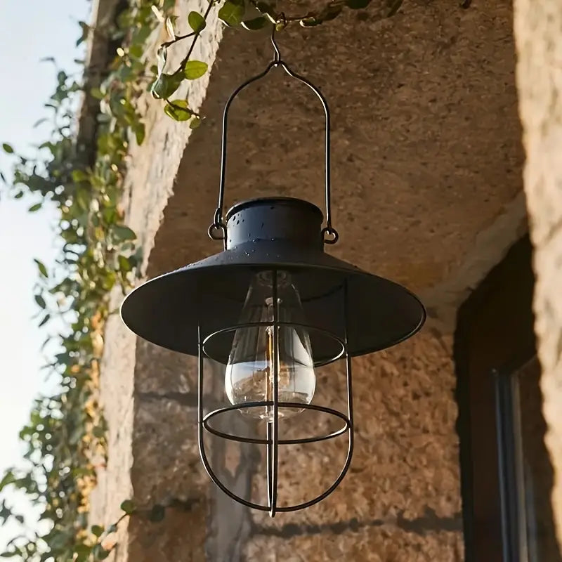 Ampoule LED Vintage Suspendue – Éclairage Ambre Chaud pour Extérieur ou Terrasse – Style Rétro Industriel