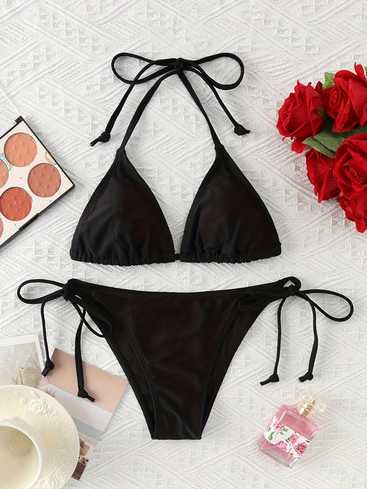 Bikini Triangle Noir à Nouer – L’Indispensable Élégant de l’Été