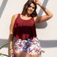 Maillot de bain deux pièces avec short fleuri et haut volanté bordeaux – Style chic et confortable