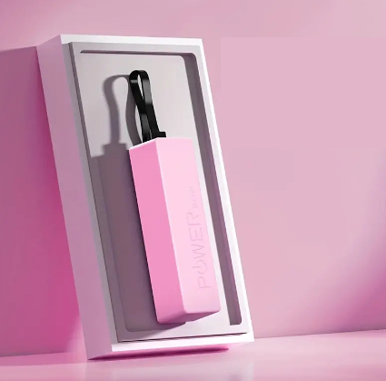 Power Bank Compact avec Câble de Charge Intégré – Chargement Instantané et Pratique