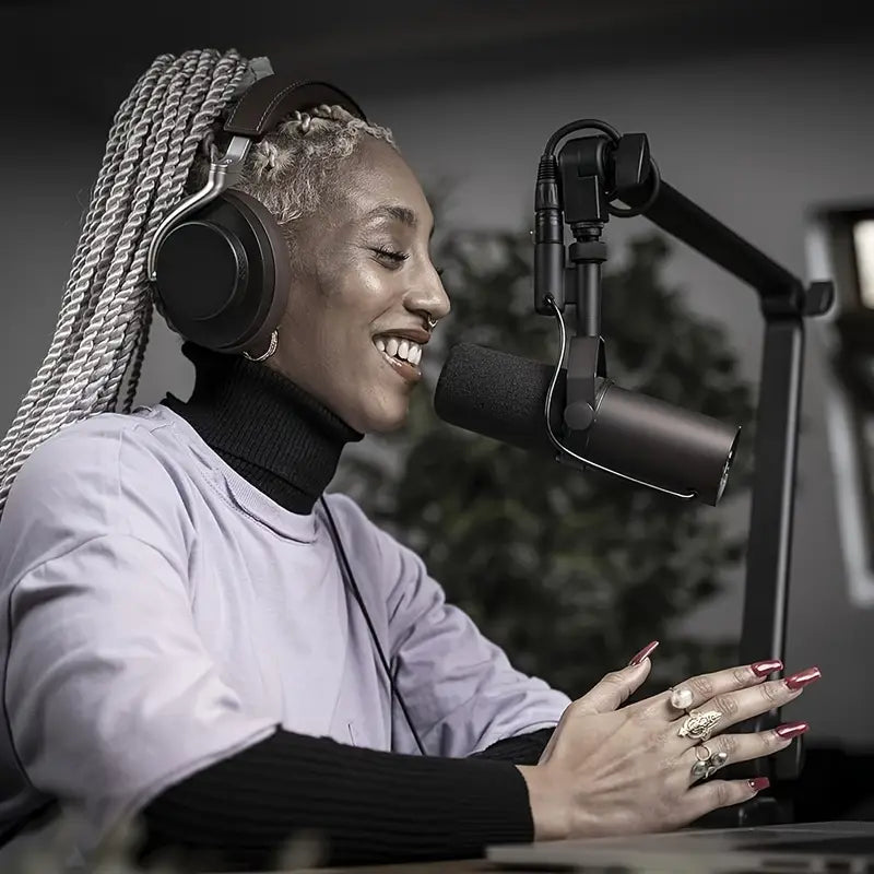 Micro Studio Dynamique Type Broadcast – Idéal Podcast, Chant, Voix Off & Streaming