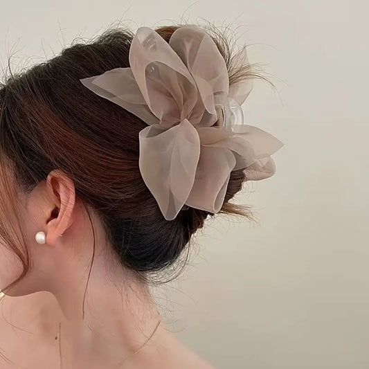 Pince cheveux mariage femme fleur en organza rose – Accessoire élégant pour coiffure de mariée