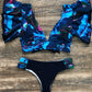 Bikini 2 pièces tropical avec manches à volants – Haut crop à décolleté plongeant et culotte taille moyenne
