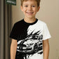 T-shirt Garçon Noir et Blanc avec Voiture de Sport – Mode Streetwear Enfant Confortable et Stylé