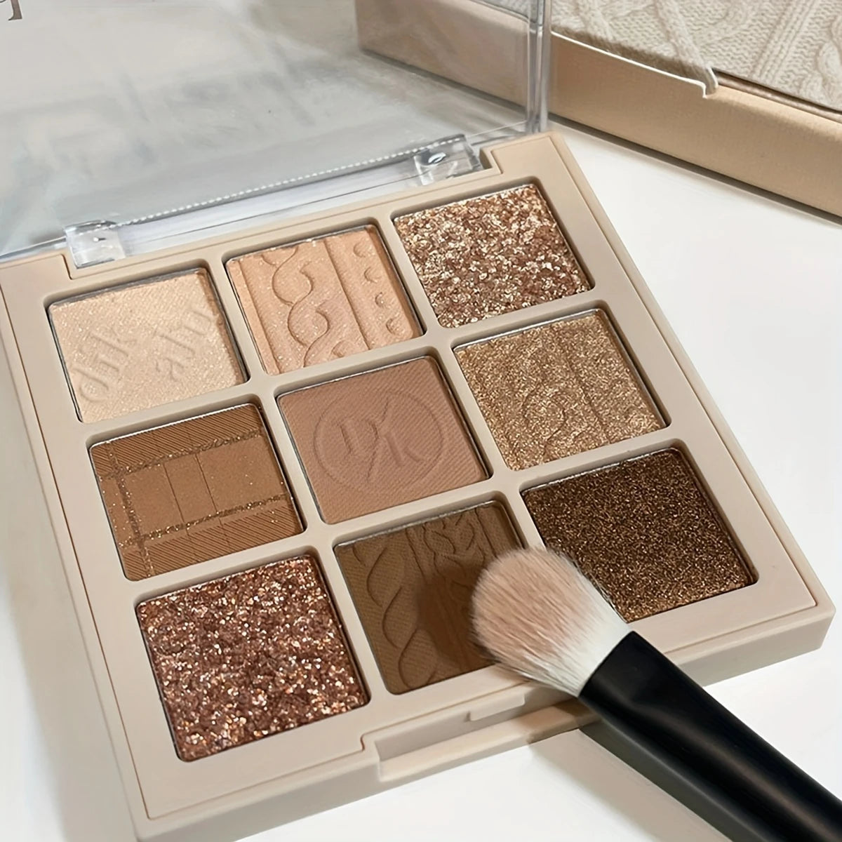 Palette Fards à Paupières Nude & Pailletés – 9 Teintes Chaudes Ultra Pigmentées pour Look Naturel ou Glam