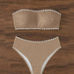 Bikini bandeau texturé – Maillot 2 pièces taille haute avec détails festonnés blancs