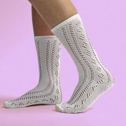 Chaussettes Hautes Fille en Dentelle Blanche – Chaussettes Respirantes Élégantes pour Enfant