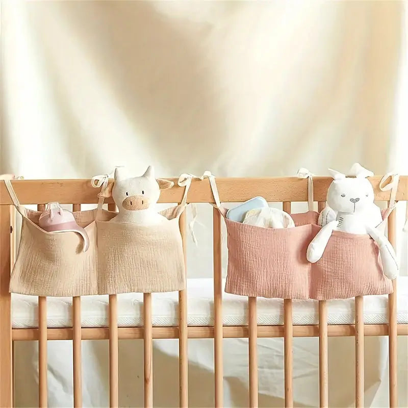 Organisateur de Lit Bébé en Coton – Pochettes de Rangement Suspendues pour Jouets et Accessoires