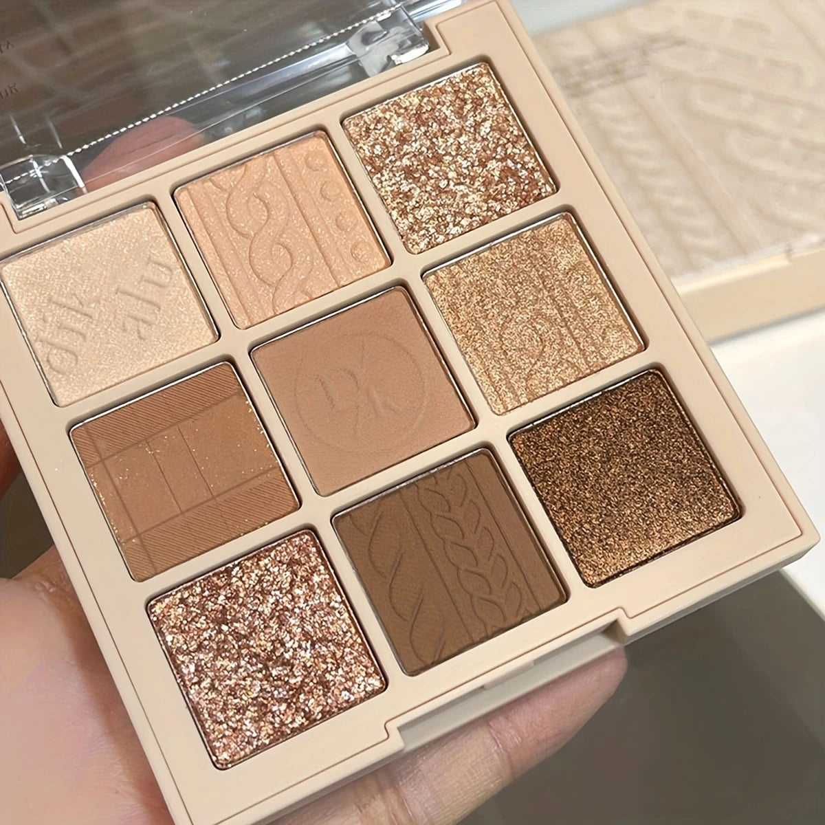 Palette Fards à Paupières Nude & Pailletés – 9 Teintes Chaudes Ultra Pigmentées pour Look Naturel ou Glam