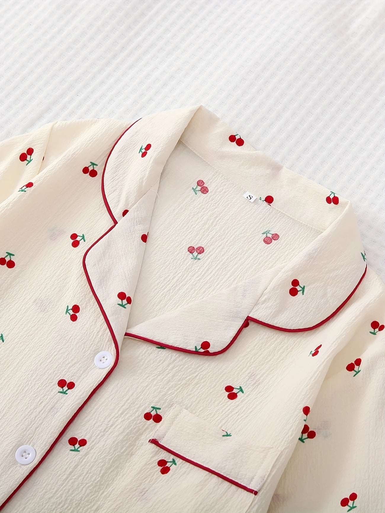 Pyjama Femme Été à Motif Cerises – Ensemble Haut Chemise & Short Léger