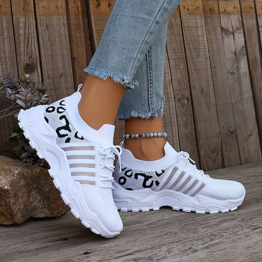 Baskets femme blanches motif léopard – Chaussures de sport respirantes et légères pour marche, fitness et quotidien