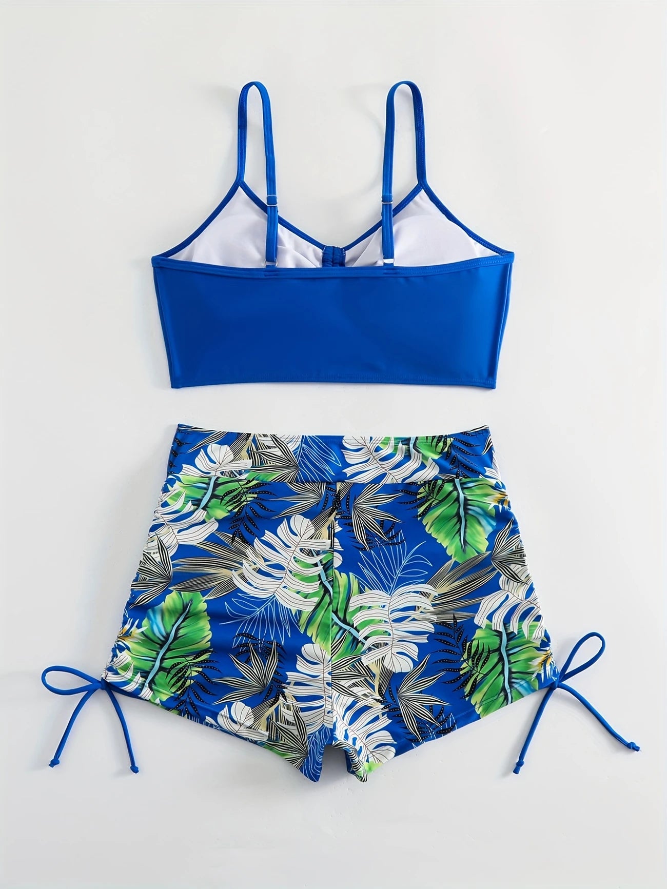 Ensemble de Plage Femme 2 Pièces – Haut Froncé et Short Imprimé Tropical