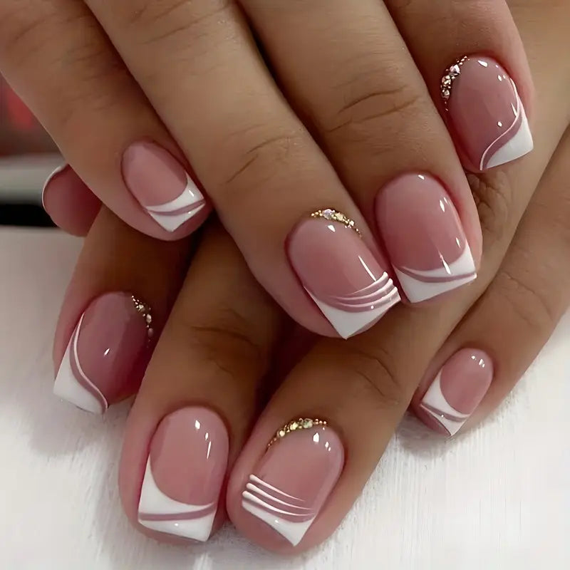 Faux Ongles Rose Nude avec Design Blanc et Strass – Kit 24 Pièces Élégantes Prêtes à Poser