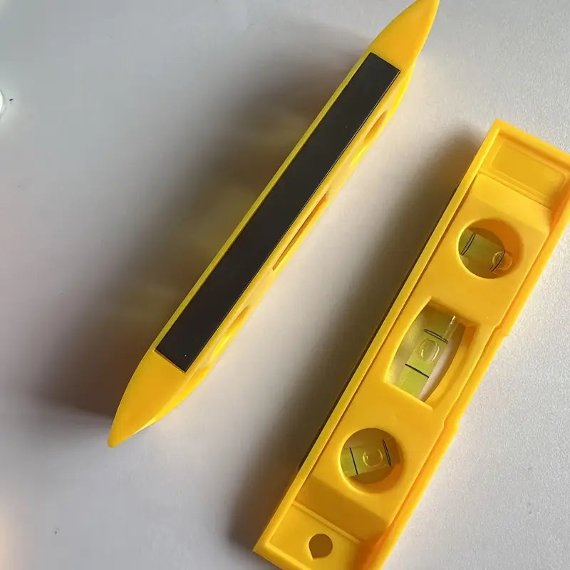 Niveau à Bulle Magnétique 3 Axes – Outil de Précision Compact pour Bricolage et Travaux