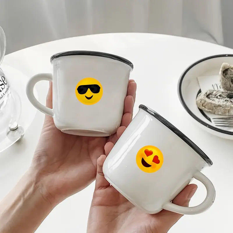 Autocollants Emoji Amusants – Stickers Décoratifs Étanches pour Tasses, Cahiers, Téléphones et Papeterie